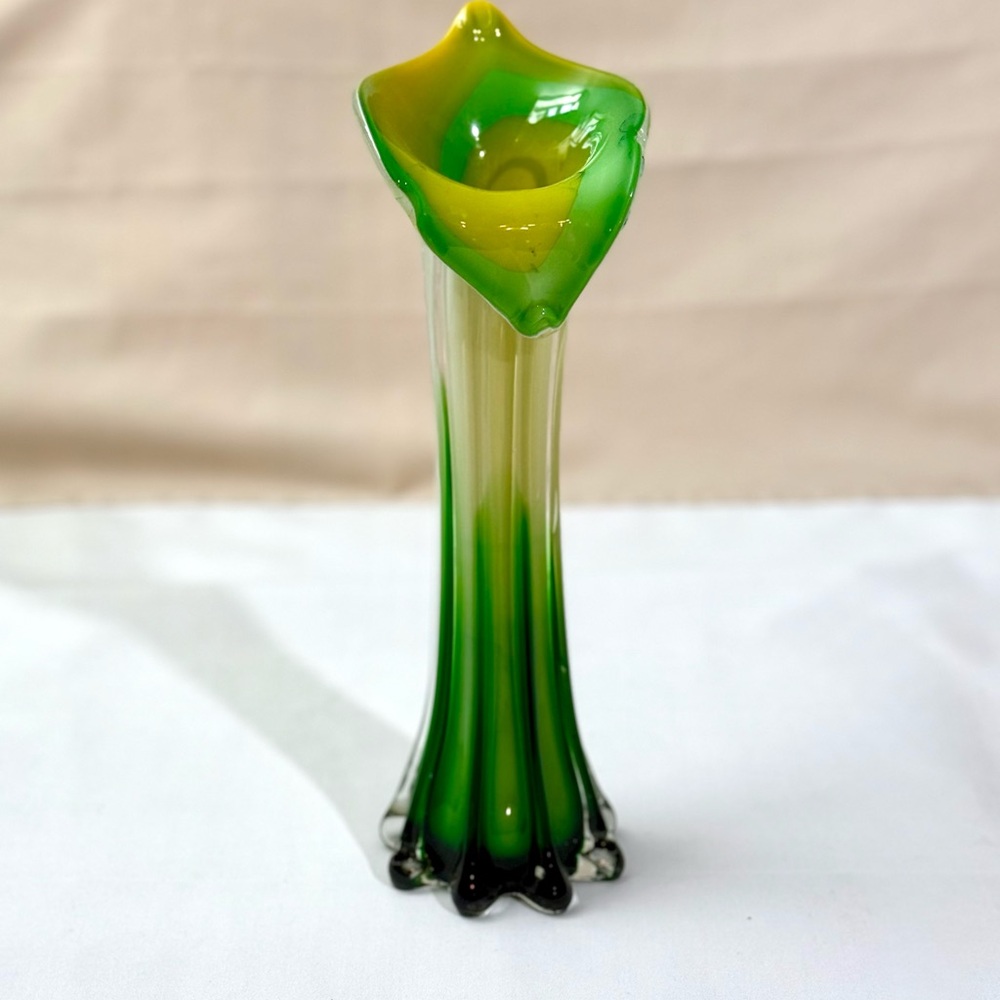 Jack-in-the-Pulpit green vase